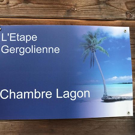 Le Lagon Jargeau エクステリア 写真